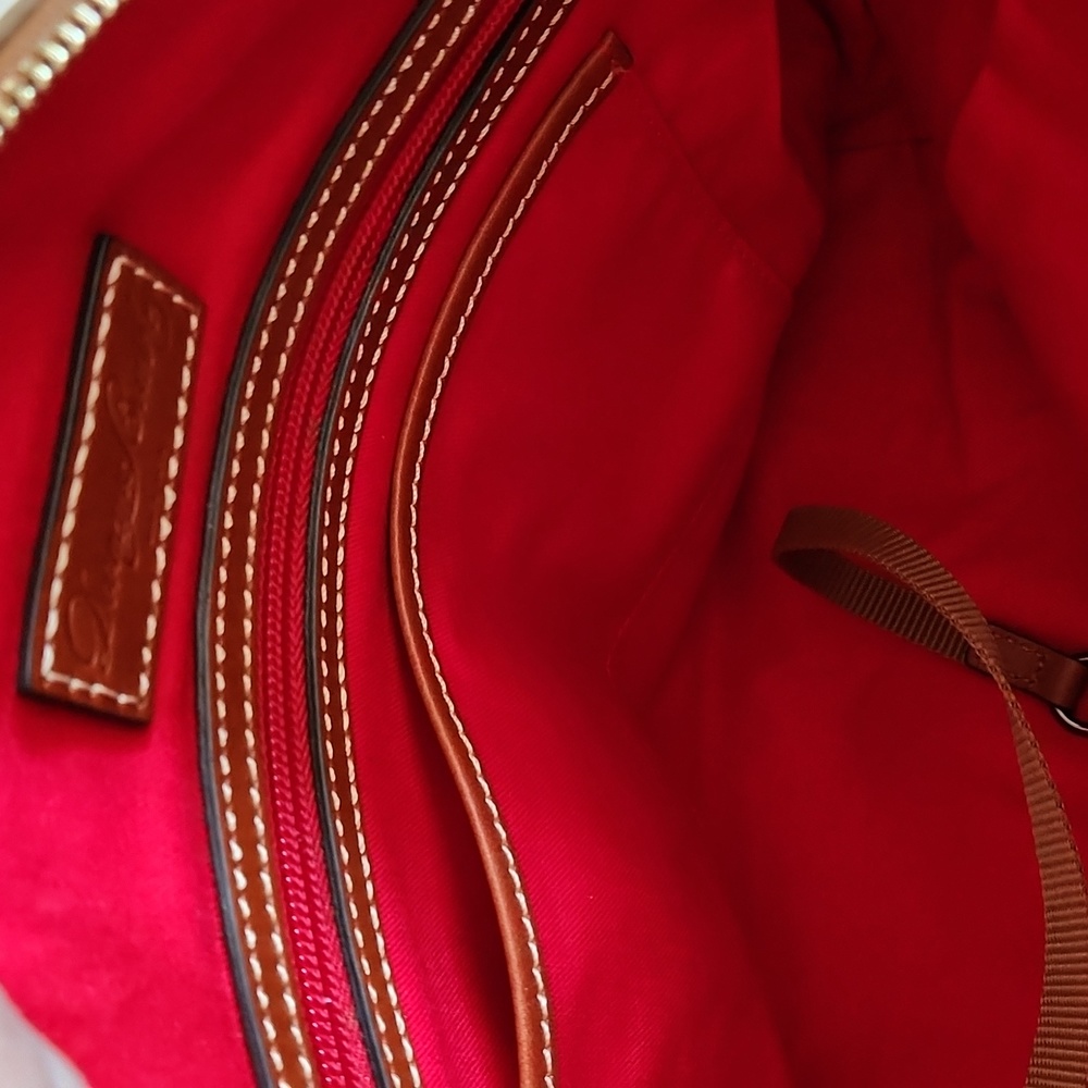 Gorgeous Dooney & Bourke Elephant Leather Satchel or Shoulder Bag 🩶🐘 - Picture 12 of 16